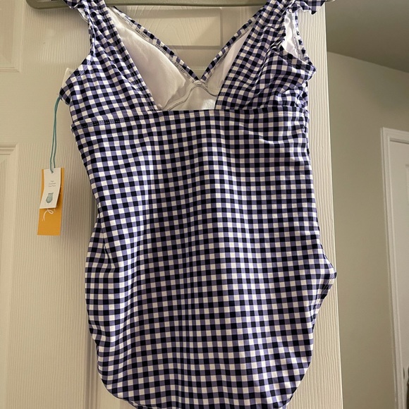 Women's Ruffle GinghamCoverage One Piece Swimsuit - Picture 2 of 4
